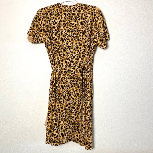 Aritzia Babaton Wallace Cheetah Print Short Sleeve V-Neck Wrap Mini Dress - Picture 7 of 9
